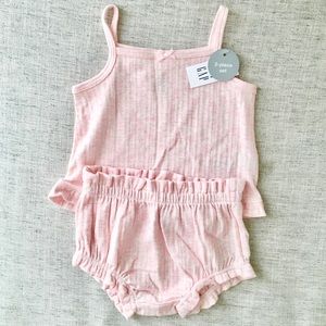 NWT Baby Gap Pajamas Set Size 6-12 mos